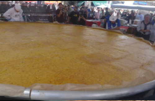 The largest Spanish Omelette (tortilla de patata)